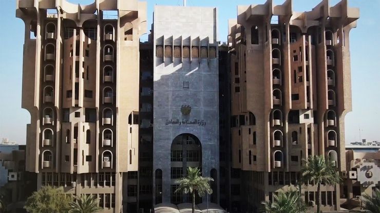 القطاع الصناعي في العراق.. تراجع وانهيار وتحديات مختلفة