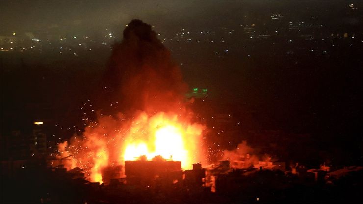 مئات الضحايا في لبنان.. ومضيق هرمز يتحول لـ"ممر شبه انتحاري"