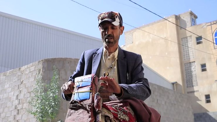 بين الحدادة والغناء: يوميات العم محمد العتمي