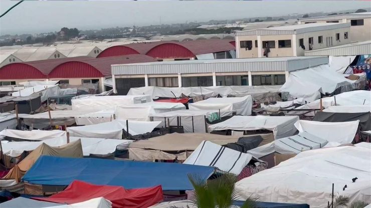 الإغاثة أولوية في غزة.. وممر إنساني ممدد في سوريا