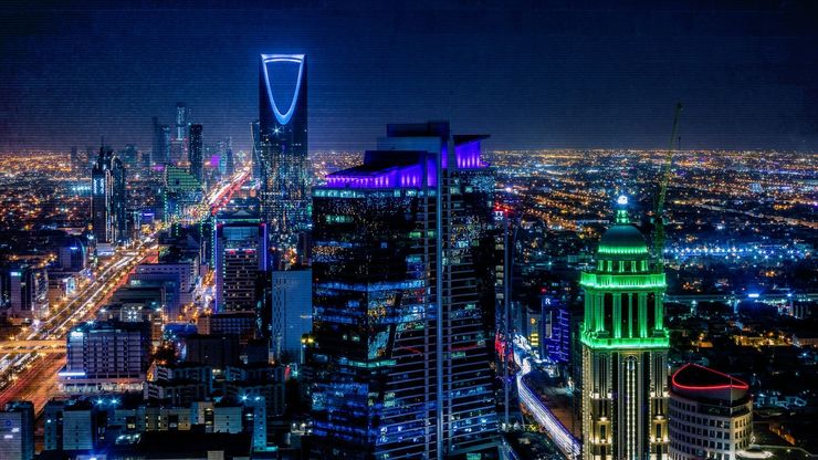 صندوق الاستثمارات العامة السعودي.. شراكات مع القطاع الخاص
