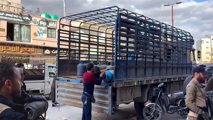 أزمة أسطوانات الغاز في سوريا تضغط على الأسر خلال رمضان