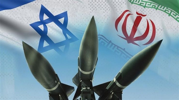 إسرائيل تصعد شرق طهران.. وخامنئي يلوح برد واسع النطاق