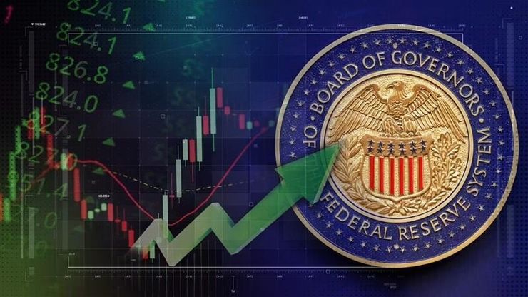 الفيدرالي الأميركي يحذر من التضخم.. والأسهم بين الأمل والحذر
