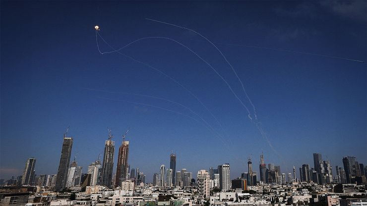 حرب مفتوحة ودبلوماسية نشطة.. تصعيد إيراني إسرائيلي لا يتوقف