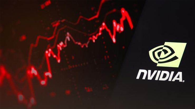 إنفيديا تتألق رغم العواصف.. والذهب يعود للواجهة