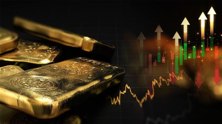 الذهب يحلق بمكاسب تاريخية.. والنفط يُسجل أدنى مستوياته