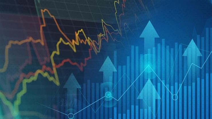 الأسهم المتوسطة تدفع "EGX70" لمستويات قياسية.. والذهب يواصل تسجيل المكاسب