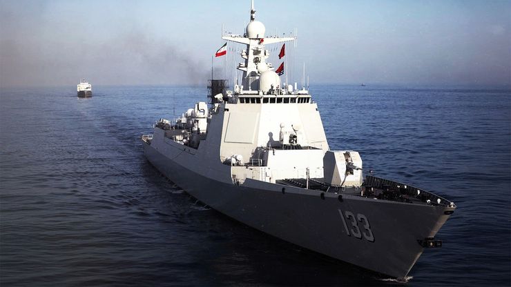 مناورات إيرانية وسط تحذيرات أميركية.. وترحيب دولي باتفاق "قسد" ودمشق