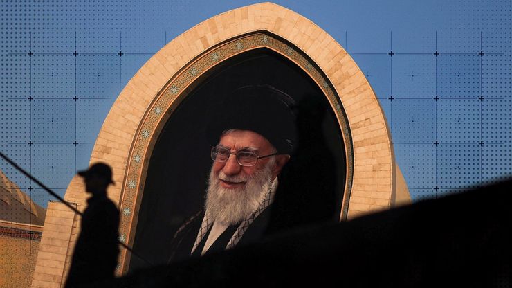 هل يشارك المرشد الجديد بمراسم تشييع علي خامنئي؟