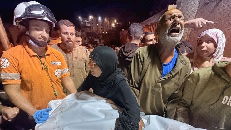 غارات إسرائيلية تخرق "اتفاق غزة".. وحراك "مصري أميركي" في بيروت