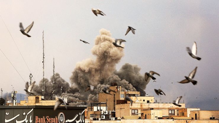 حرب إيران تتوسع.. غارات على مدن إيرانية وهجمات على بغداد