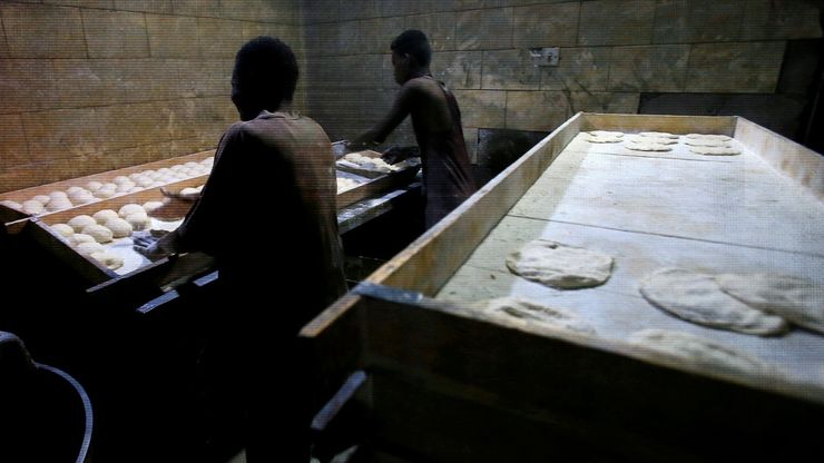 أسعار الخبز.. عبء جديد يثقل كاهل السودانيين