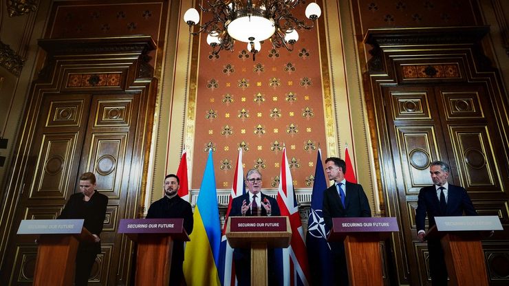 مسيّرات أميركية فوق غزة.. وتحالف الراغبين يعزز تسليح أوكرانيا وروسيا تهدد