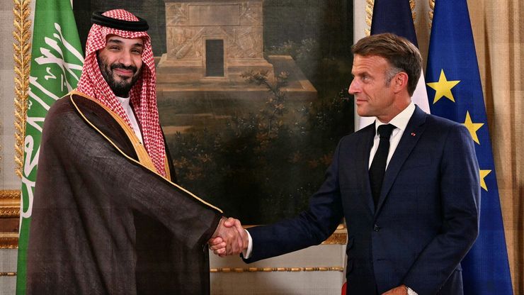 السعودية وفرنسا.. اتفاقيات ومذكرات تفاهم
