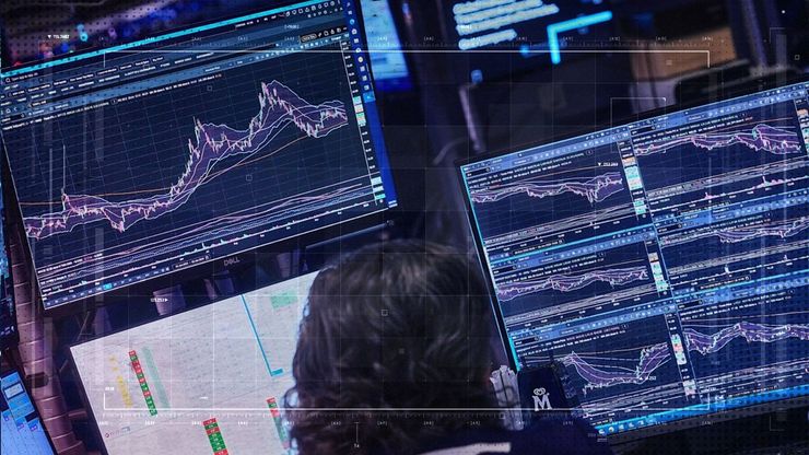 أسهم التكنولوجيا تقود "وول ستريت".. والذهب يفقد مكاسبه