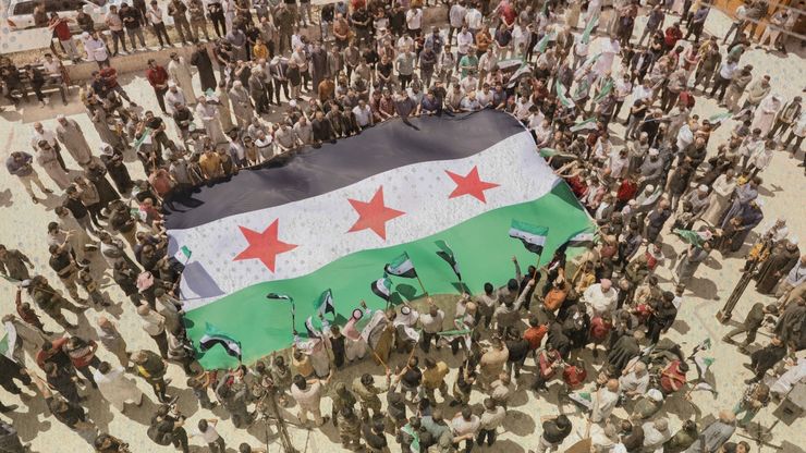 سجال بين دمشق وقسد حول السلاح والحقوق السياسية