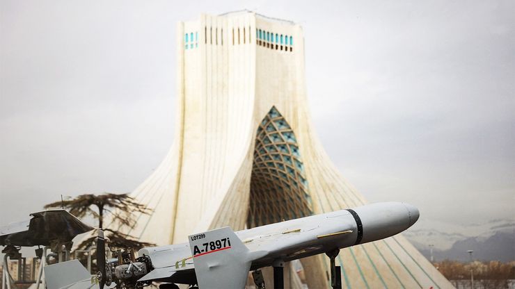 إيران وأميركا بين التفاوض والتهديد.. وتحركات مكثفة لهدنة بالسودان