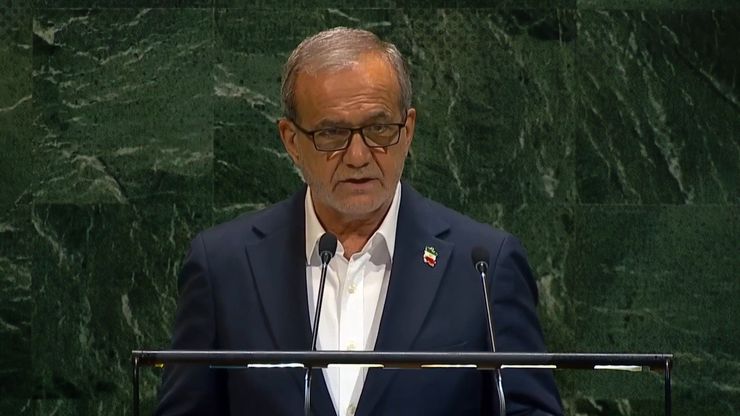 بزشكيان ينفي في الأمم المتحدة امتلاك "النووي".. ويشيد باتفاق السعودية-باكستان