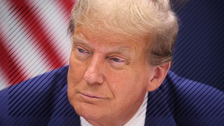 ترمب يطالب بجرينلاند سلميا.. وينتقد حلفاءه الأوروبيين