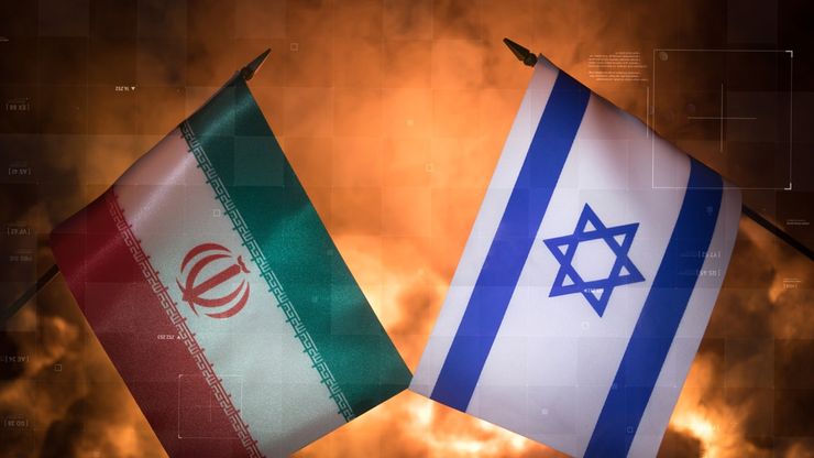إيران تغلق مضيق هرمز ردا على إسرائيل.. والوفود إلى سويسرا لاستكمال التفاوض
