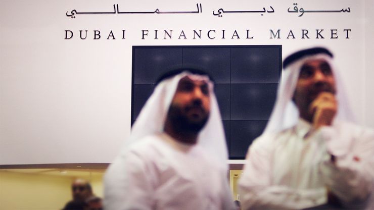 تباين إغلاقات الأسواق الخليجية.. مكاسب دبي وضغوط أبوظبي