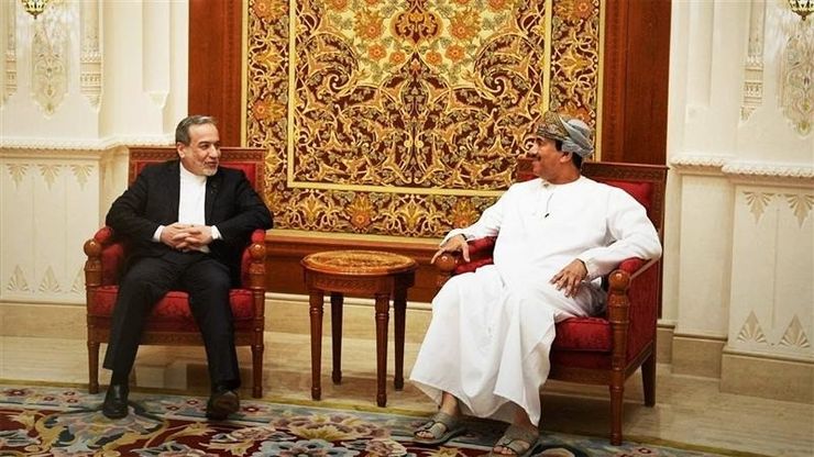 بين إيجابية مسقط ونذر الحرب.. تقلبات حادة تضرب الأسواق