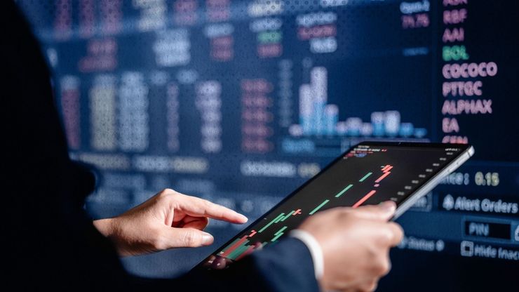 "تاسي" يقترب من 10600 نقطة ويرتفع للجلسة الرابعة على التوالي