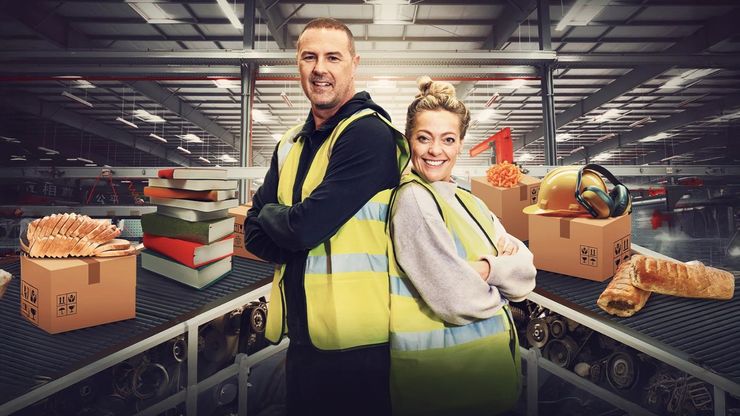 من الداخل.. عالم المصانع