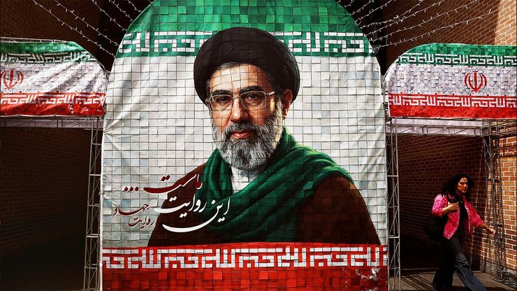 باكستان تعود لإيران برسالة خامنئي..ودعم أطلسي جديد لأوكرانيا