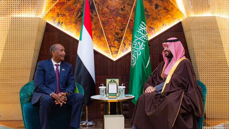 الرياض تستضيف مباحثات السعودية والسودان.. وخلافات واشنطن وتل أبيب تربك ملف سوريا