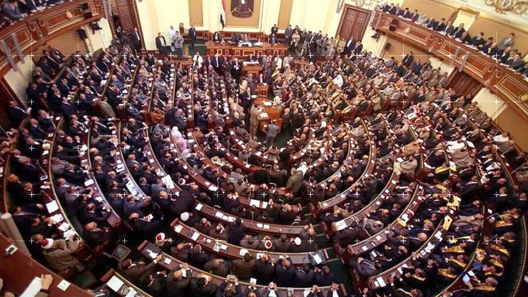 مصر.. جلسة برلمانية طارئة للتفويض لدعم السعودية