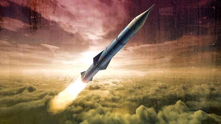 الدفاعات الجوية في الخليج تتصدى للمسيرات مع اتساع دائرة حرب إيران