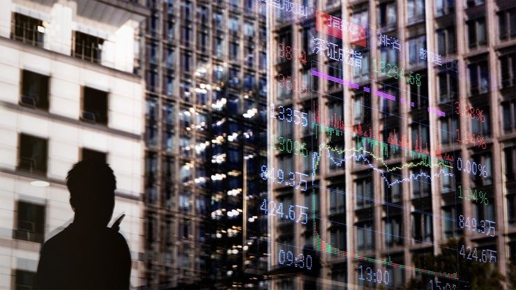 آسيا تبدأ أسبوع الأرباح بتفاؤل.. وتحذير أميركي للقادة الأوروبيين