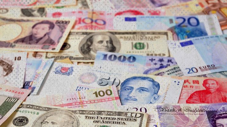 الأسهم والعملات العالمية تتقلب وسط ضغوط بيعية وتوترات السوق