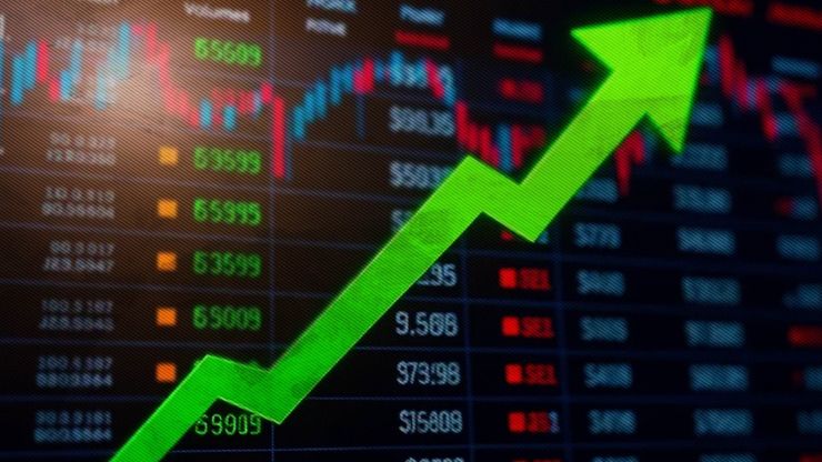 مؤشر سوق دبي يرتفع لأعلى مستوى.. وتفاؤل في وول ستريت