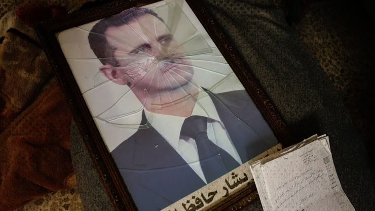 سوريا تحيي ذكرى سقوط الأسد.. وغزة تواجه عقدة "الخط الأصفر"